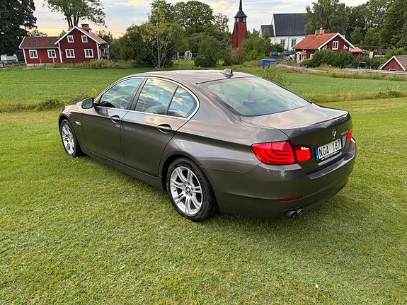 BMW 520d 4 of 10