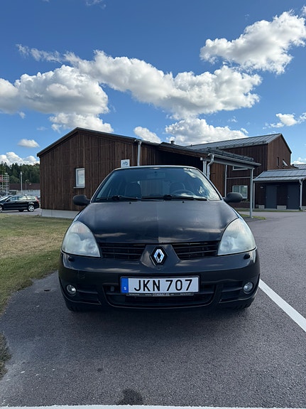Renault Clio 4 of 12
