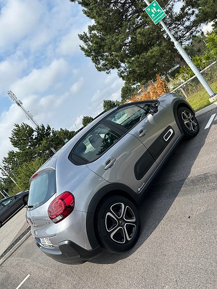 Citroen C3 2 of 2