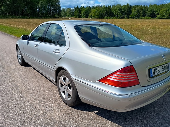 Mercedes-Benz S350 4 of 5
