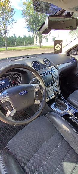 Ford Mondeo 6 of 9