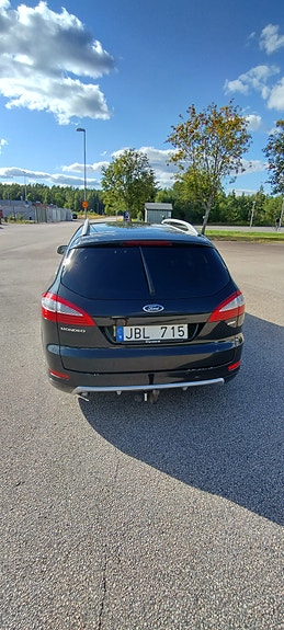 Ford Mondeo 9 of 9