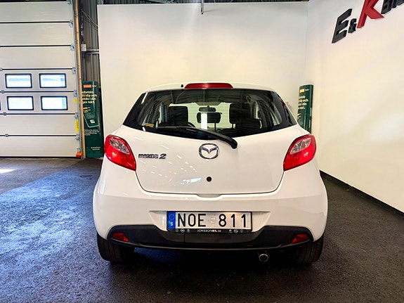 Mazda 2 6 of 16