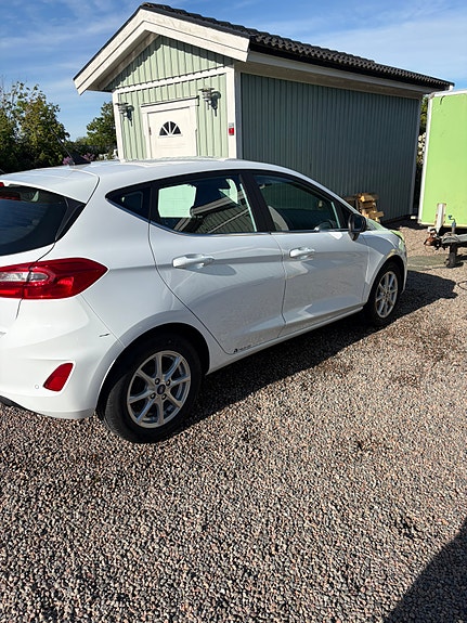 Ford Fiesta 4 of 10