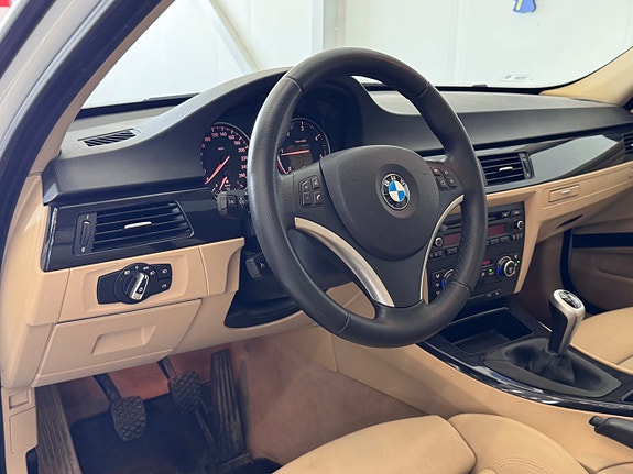 BMW 320d 19 of 23