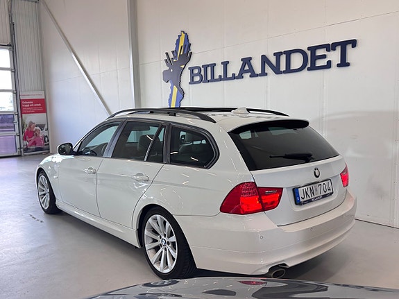 BMW 320d 4 of 23