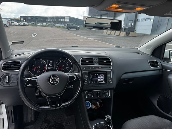 Volkswagen Polo 5 of 6