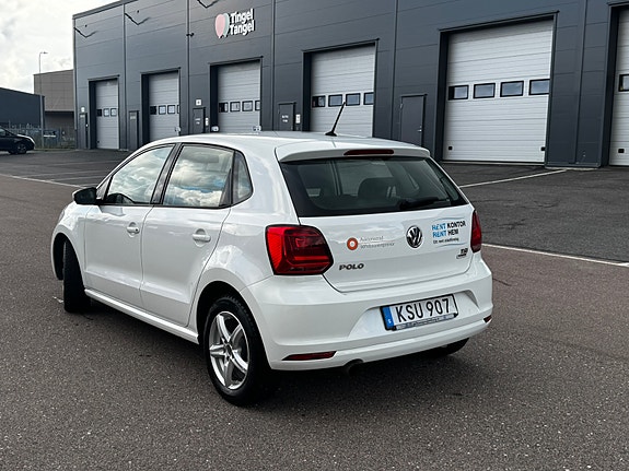 Volkswagen Polo 2 of 6