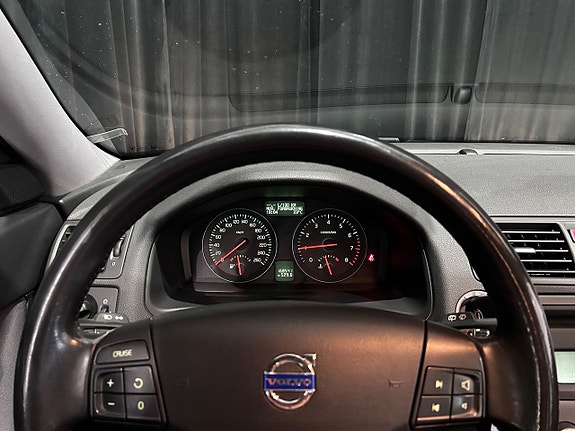 Volvo V50 10 of 13