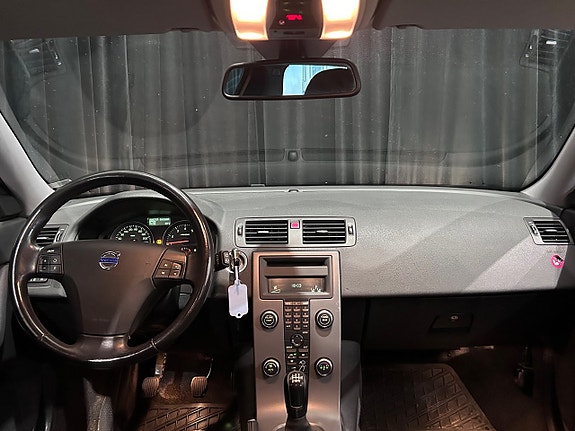 Volvo V50 11 of 13