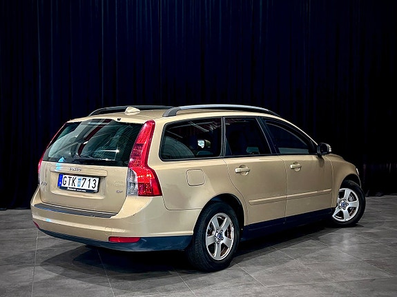 Volvo V50 5 of 13