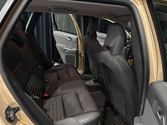 Volvo V50 9 of 13