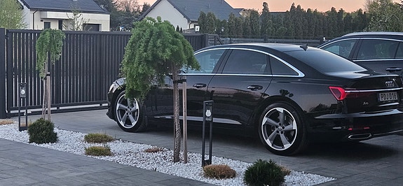 Audi A6 4 of 24