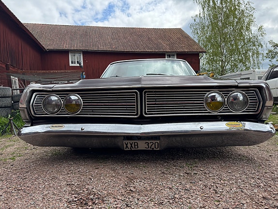 Ford Galaxie 16 of 17