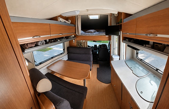 Knaus Sport TR 600 DKG 2 of 8