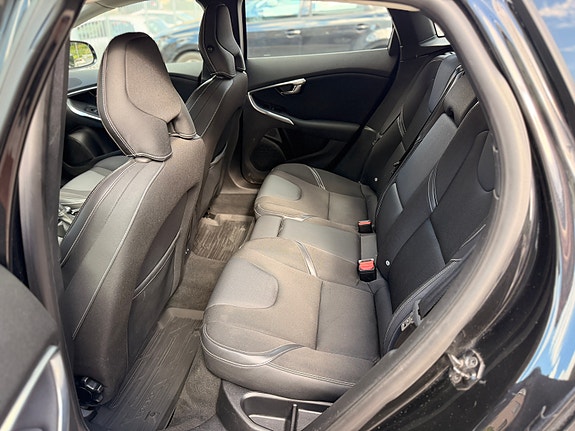 Volvo V40 12 of 12