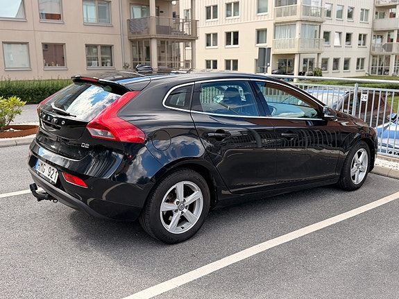 Volvo V40 4 of 12