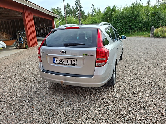 Kia Ceed 3 of 7