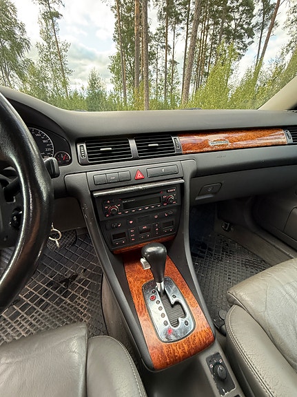 Audi A6 6 of 6
