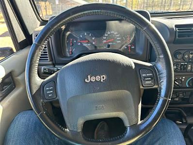 Jeep Wrangler 9 of 11