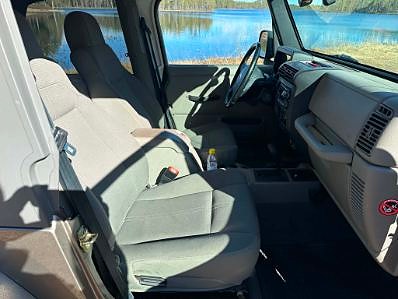 Jeep Wrangler 10 of 11