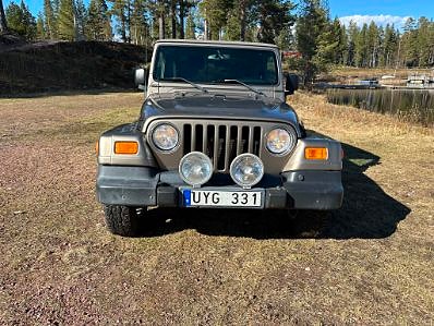 Jeep Wrangler 5 of 11