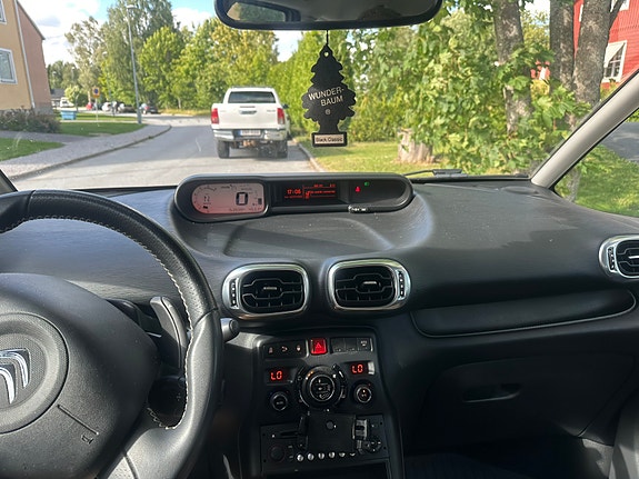 Citroen C3 Picasso 9 of 10