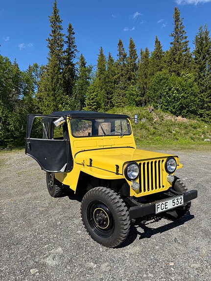 Willys CJ7 2 of 5