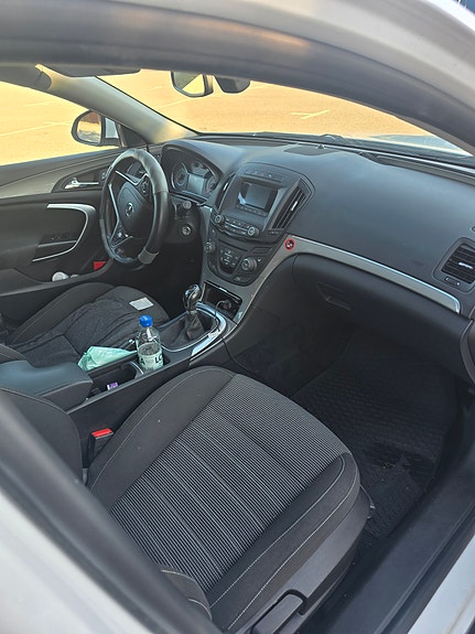 Opel Insignia 4 of 5