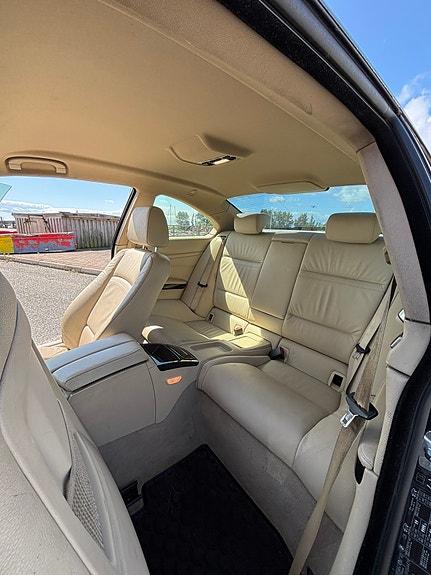 BMW 325i 7 of 8