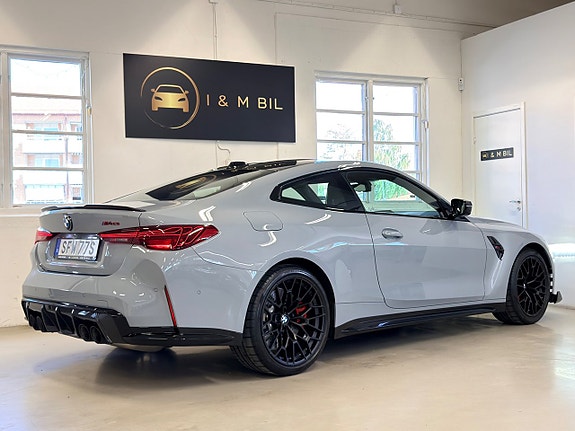 BMW M4 3 of 28