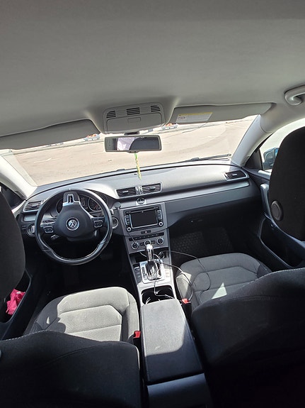 Volkswagen Passat 5 of 9