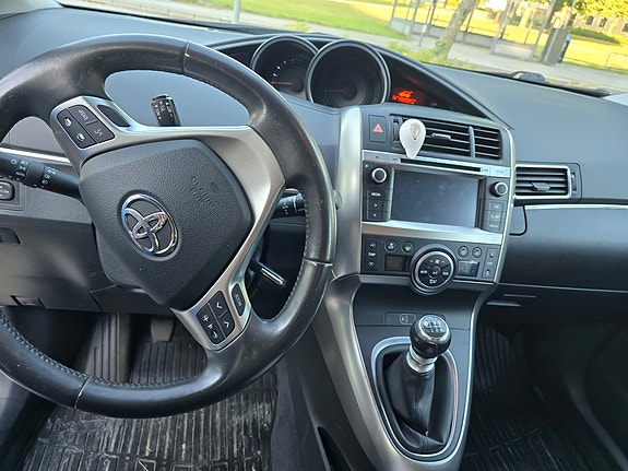 Toyota Verso 7 of 10