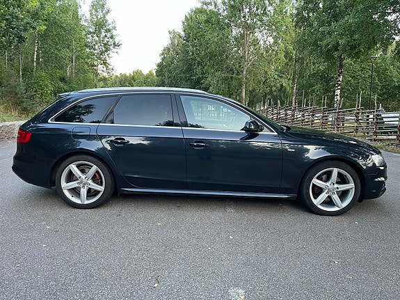 Audi A4 3 of 11