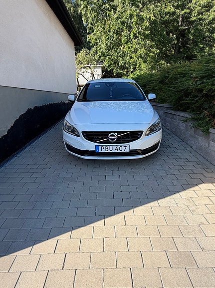Volvo S60 3 of 8