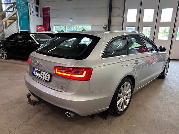Audi A6 4 of 12