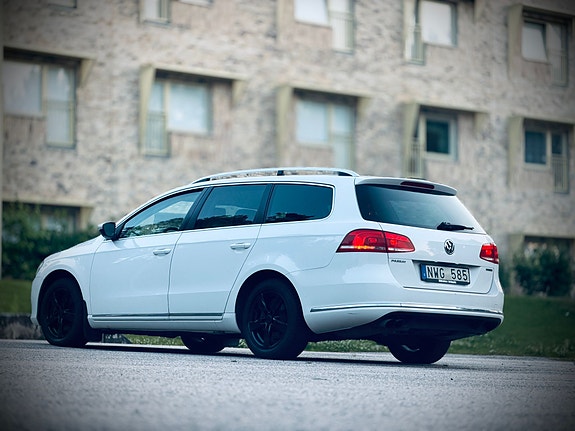 Volkswagen Passat 5 of 13