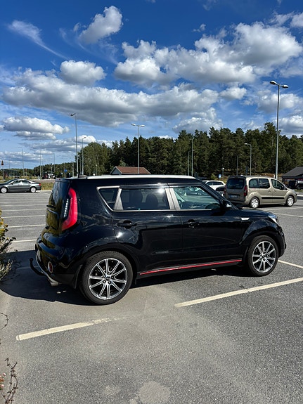 Kia Soul 4 of 12