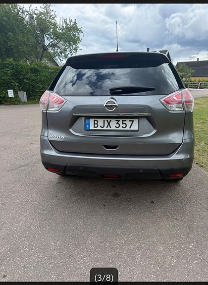 Nissan X-Trail 3 of 6