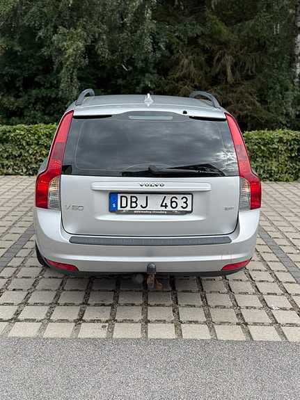 Volvo V50 4 of 8