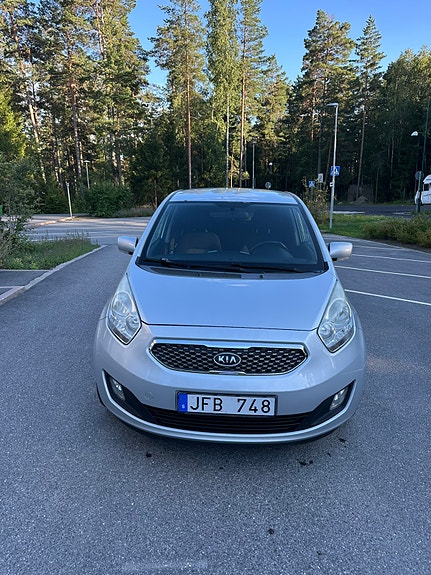 Kia Venga 4 of 9