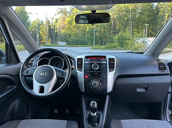 Kia Venga 6 of 9
