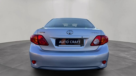Toyota Corolla 6 of 11