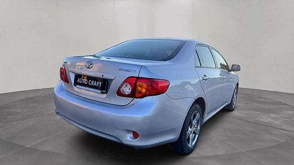 Toyota Corolla 5 of 11