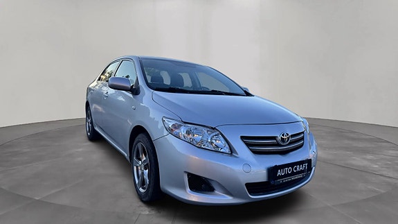 Toyota Corolla 3 of 11
