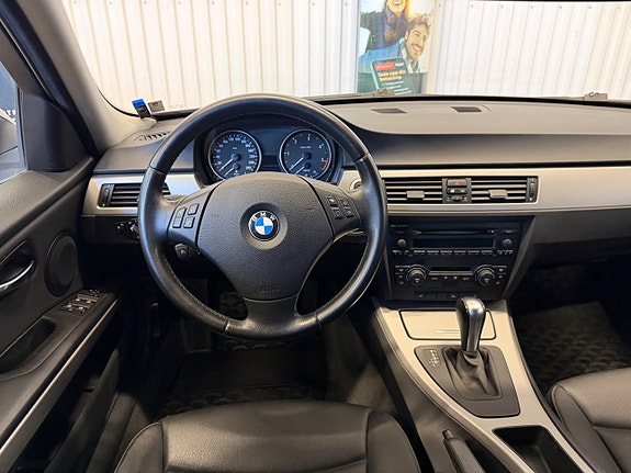 BMW 330xd 8 of 14