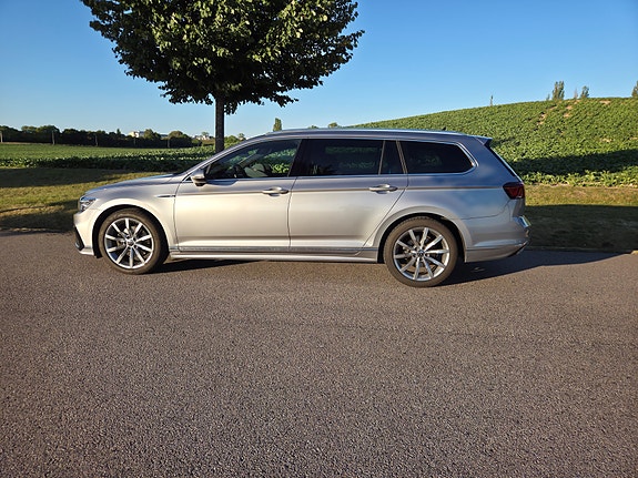 Volkswagen Passat 6 of 14