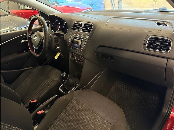 Volkswagen Polo 5 of 18