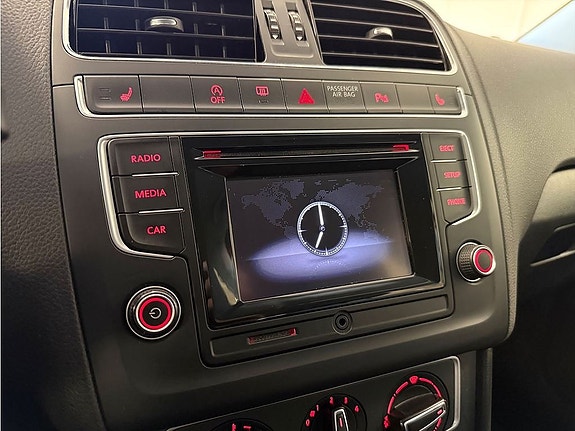 Volkswagen Polo 9 of 18