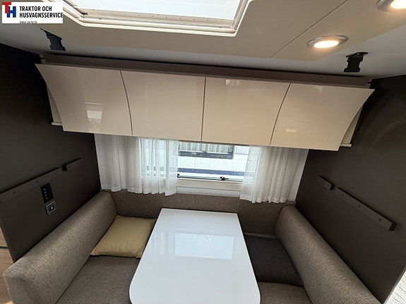 Adria ALPINA 753 UT Barnkammarvagn -19 19 of 21